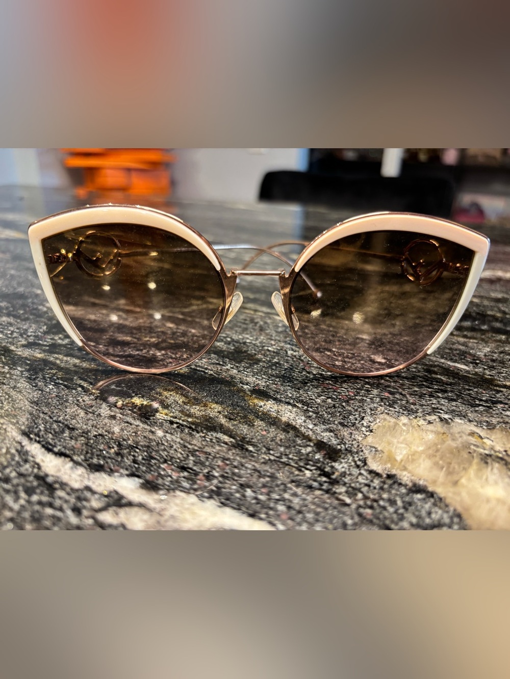 Fendi Fashion Sunglasses in Rose Gold and pink